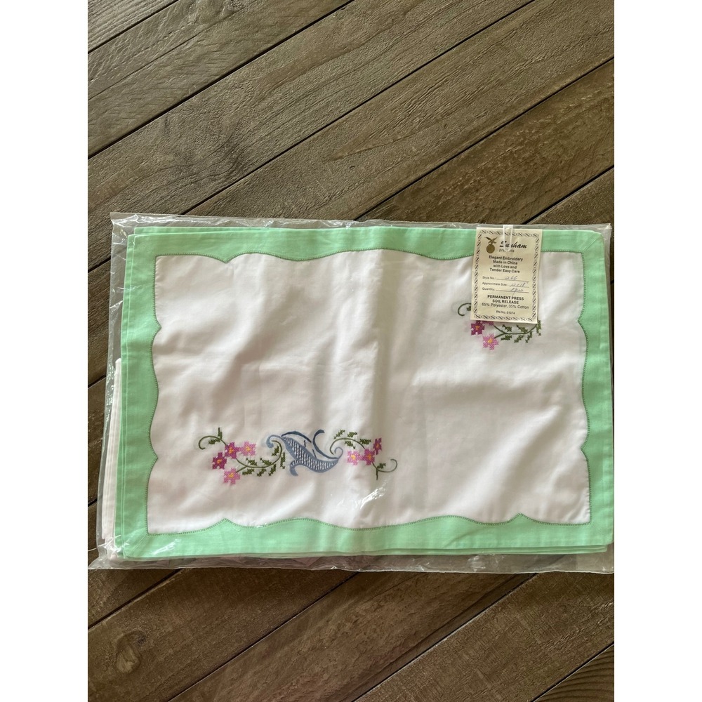 Sunham Vtg Embroidered Placemat Napkin Set 8pc Mint Green Scalloped Floral White
